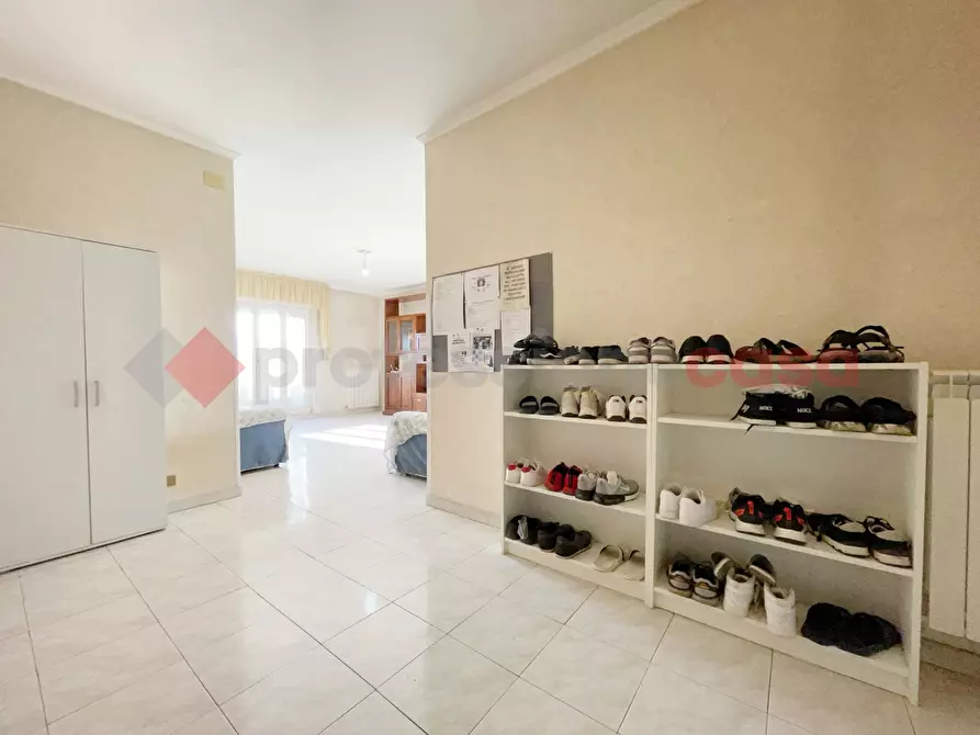 Immagine 3 di Appartamento in vendita  in Via dei Salici, 65 a Rieti