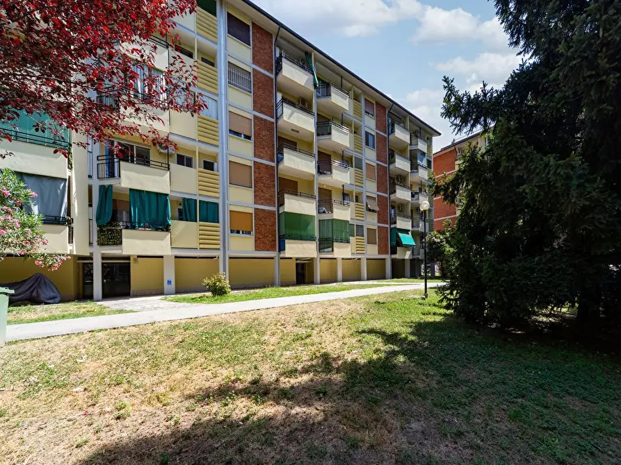 Immagine 31 di Appartamento in vendita  in Viale CA' GRANDA, 44 a Milano