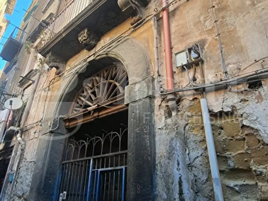 Immagine 1 di Appartamento in vendita  in Vico Pace ai tribunali a Napoli