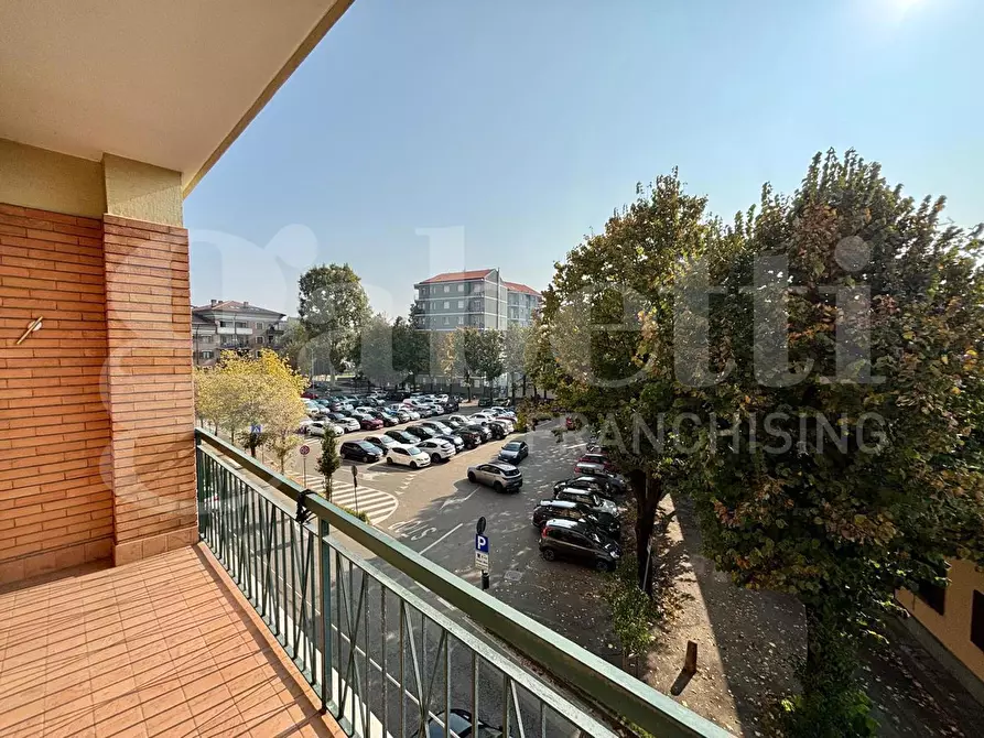 Immagine 14 di Appartamento in vendita  in Piazza Vittorio Veneto a Orbassano