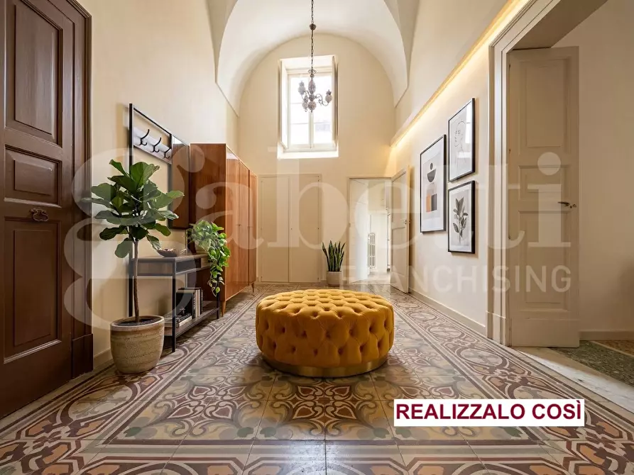 Immagine 1 di Appartamento in vendita  in Via Corte dei Guarini, 11 a Lecce