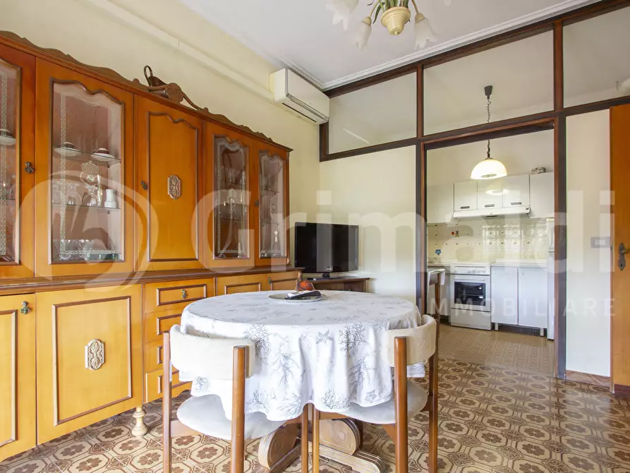 Immagine 30 di Albergo/B&B/Residence in vendita  in Via Besozzo, 12 a Mercallo