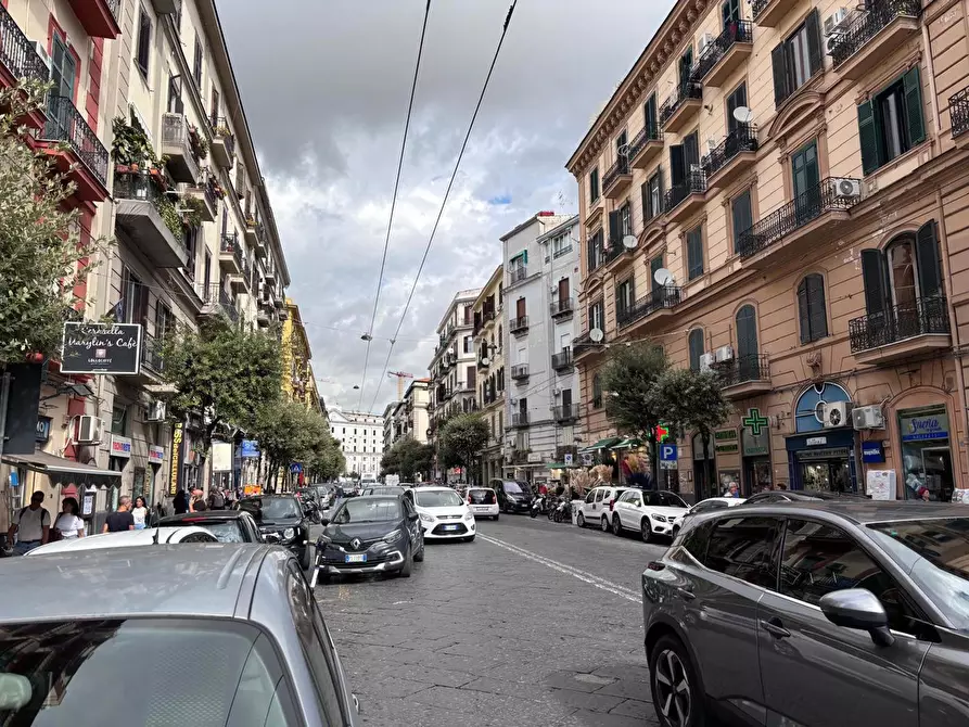 Immagine 1 di Appartamento in vendita  in Vico tutti i santi a Napoli