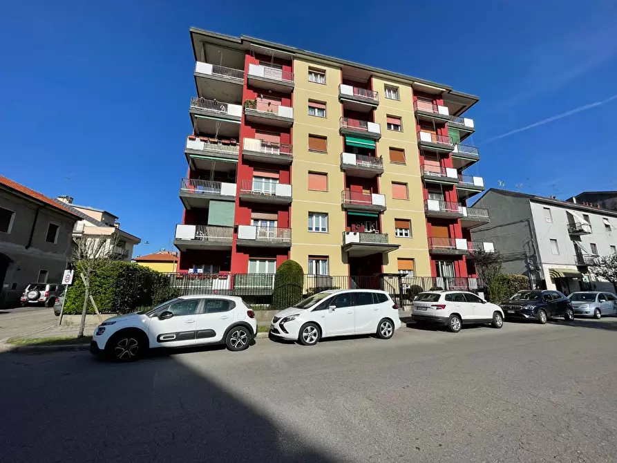 Immagine 13 di Appartamento in vendita  in Via Novara, 30 a Abbiategrasso