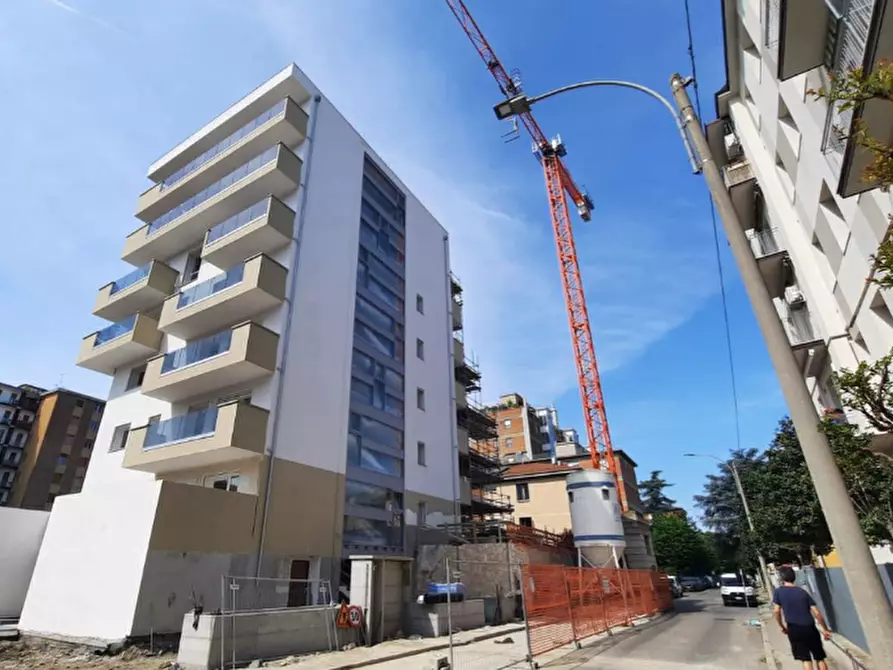 Immagine 5 di Appartamento in vendita  in Via Spadini, 2 a Bologna