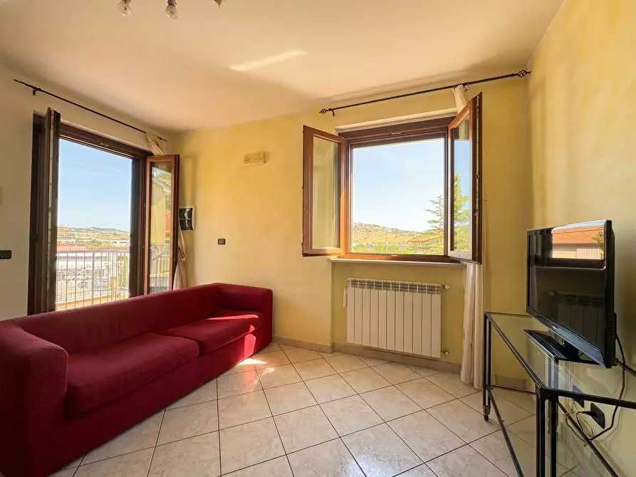 Immagine 7 di Appartamento in vendita  in Via Chiusa, 8 a Osimo