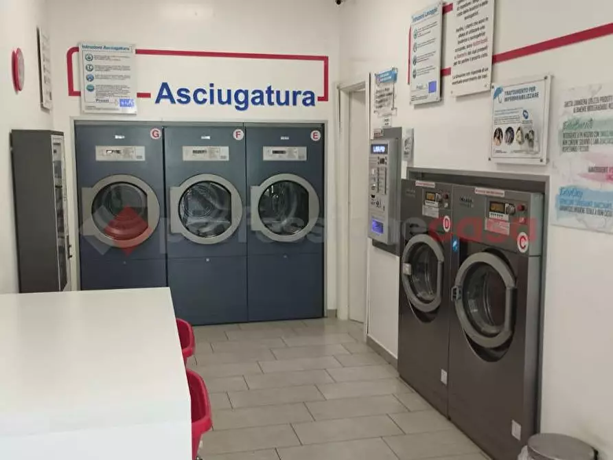 Immagine 7 di Negozio in vendita  in Via XXV APRILE, 1 a Binasco