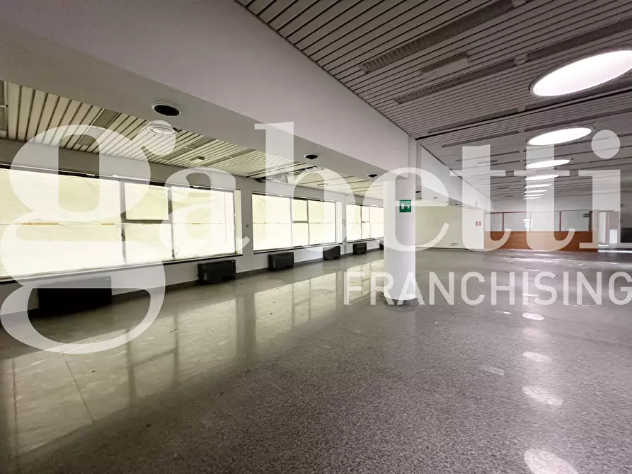 Immagine 7 di Ufficio in vendita  in Via Giuriolo, 2 a Montecchio Maggiore