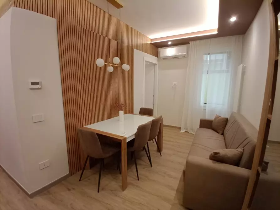 Immagine 2 di Appartamento in vendita  in Corso Giuseppe Garibaldi, 269 a Forli'