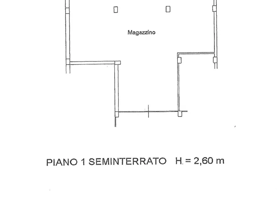 Immagine 2 di Magazzino in vendita  in Via ss 16, 0 a Tortoreto