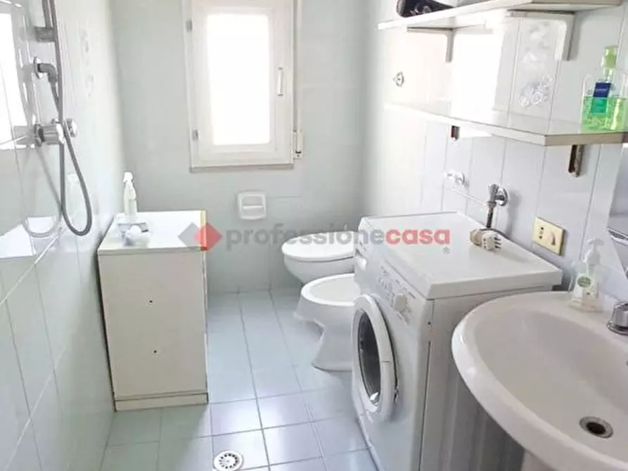 Immagine 8 di Appartamento in vendita  in Viale del Sole, 68 a Lesina