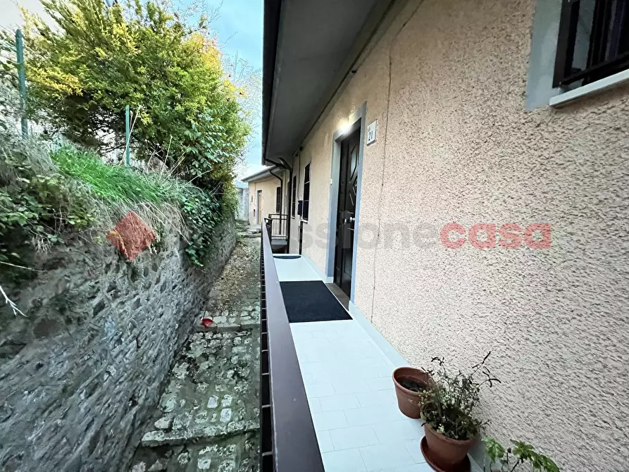 Immagine 20 di Appartamento in vendita  in Vico PRIMO FEDERICI, 21 a Tito