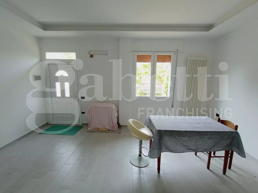 Immagine 1 di Appartamento in vendita  in Via Boscochiaro, Viale della Liberazione, 3 a Cavarzere