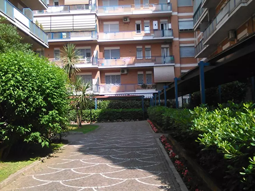 Immagine 20 di Appartamento in vendita  in Via Innocenzo XI, 44 a Roma