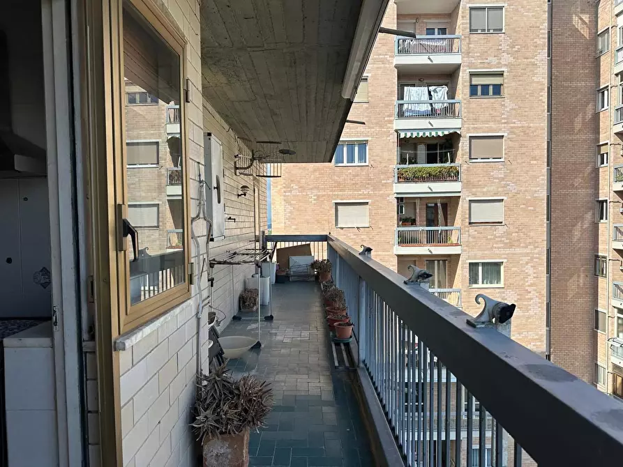 Immagine 8 di Appartamento in vendita  in Via Mario Pomilio, 9 a Napoli