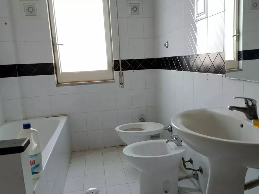 Immagine 19 di Casa indipendente in vendita  in Via Trento a Mondragone