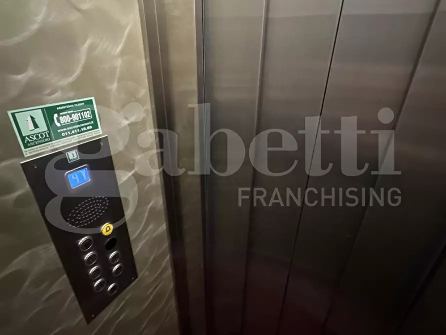 Immagine 24 di Appartamento in vendita  in Via MORETTA, 7 a Torino