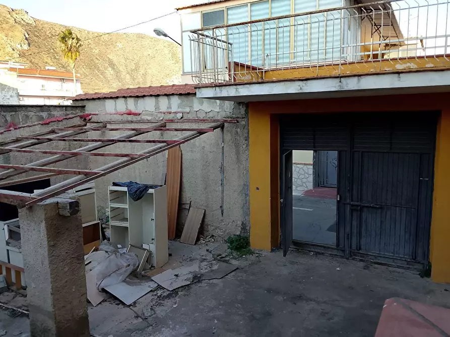 Immagine 45 di Casa indipendente in vendita  in Via Trento a Mondragone