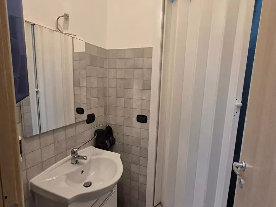 Immagine 35 di Negozio in vendita  in Via Vesuvio, 195 a Trecase