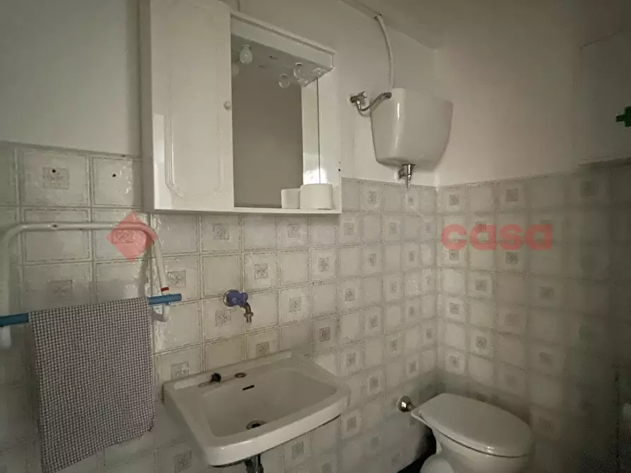 Immagine 12 di Negozio in affitto  in Via Antonio Gramsci a Corciano