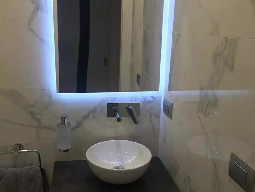 Immagine 10 di Appartamento in affitto  in Via Maresca a Torre Annunziata