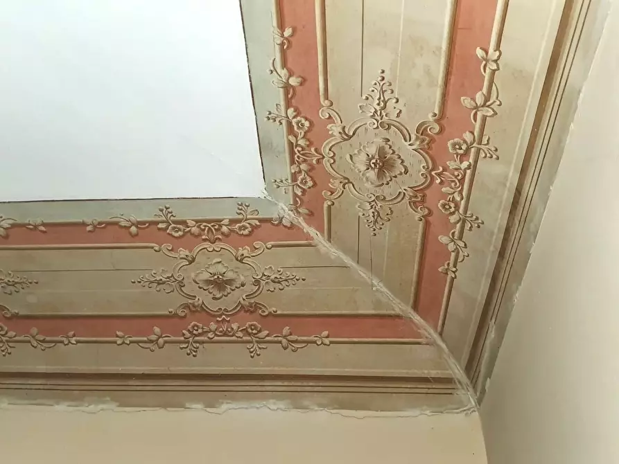 Immagine 2 di Palazzo in vendita  in Corso Tukory, 43 a Palermo