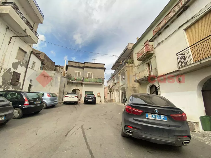 Immagine 2 di Negozio in vendita  in Via Piazza, snc a Sessa Aurunca