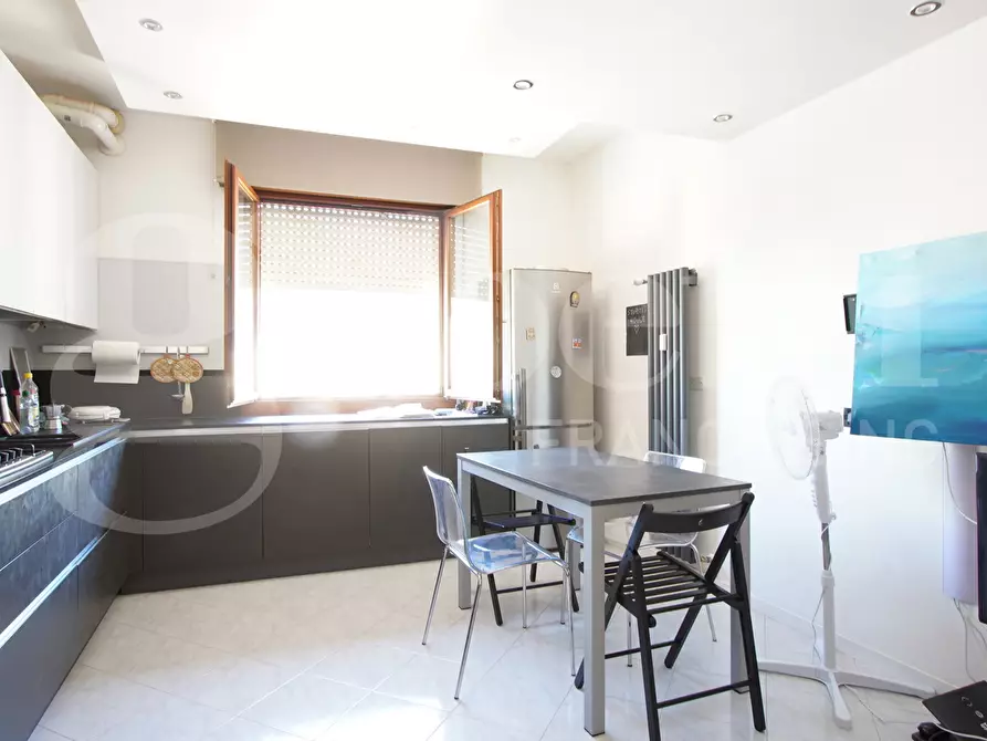 Immagine 5 di Appartamento in vendita  in Via Roma, . a Venezia