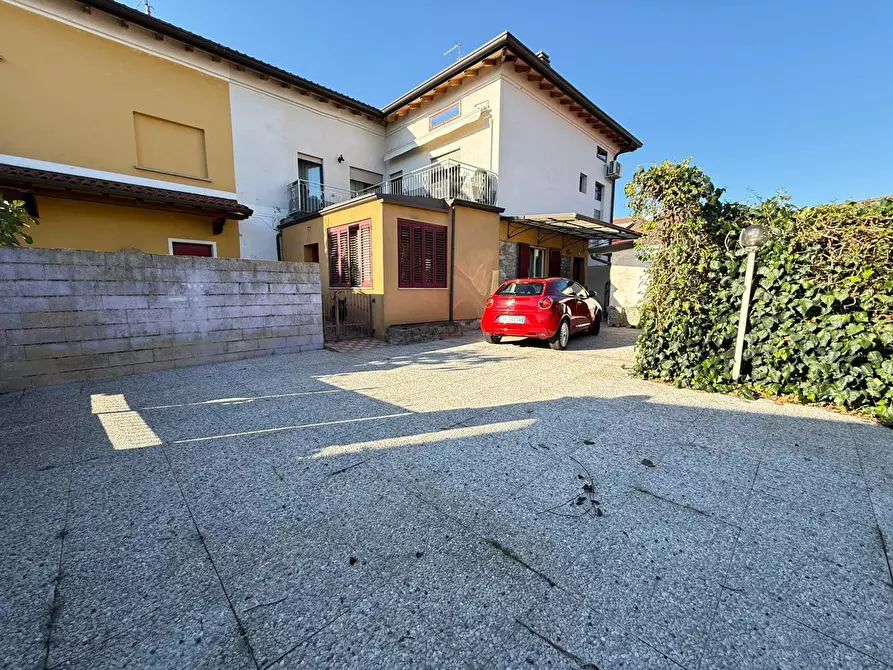 Immagine 2 di Casa indipendente in vendita  in Via enrico fermi, 58 a Cologne