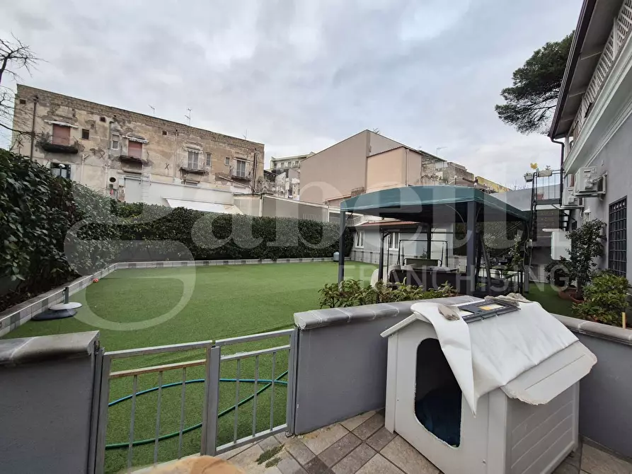 Immagine 6 di Palazzo in vendita  in Via Vesuvio a Torre Annunziata