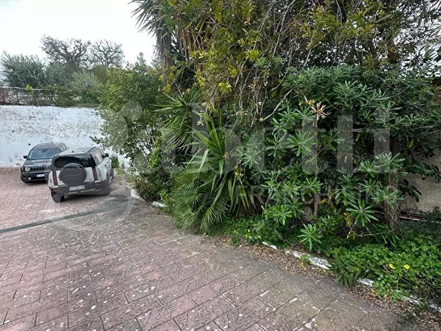 Immagine 2 di Casa indipendente in vendita  in Via del boschetto a Ostuni