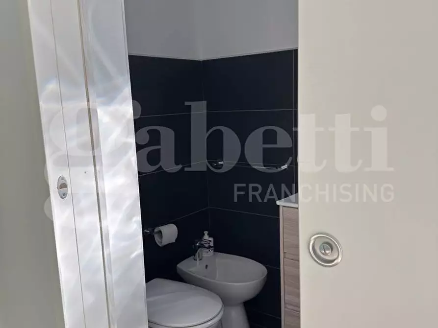 Immagine 49 di Appartamento in vendita  in Via di Valesio, 84 a Lecce