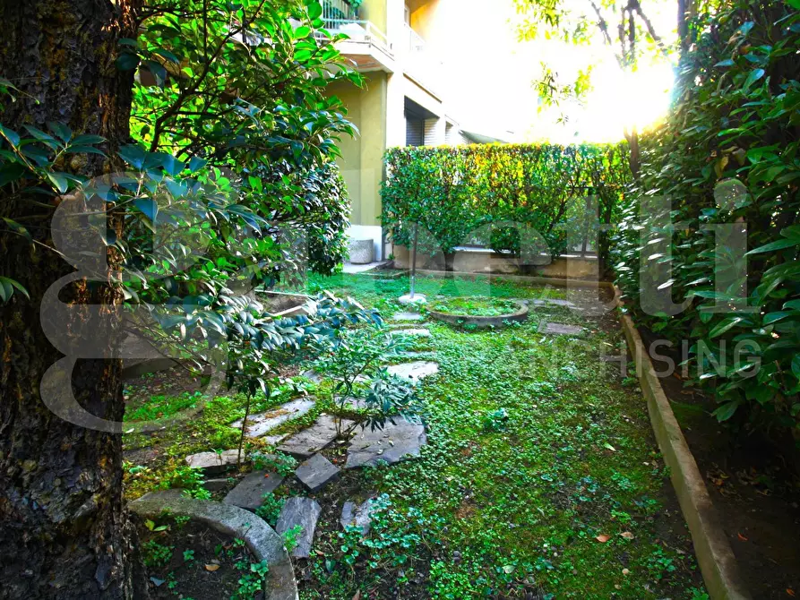 Immagine 9 di Appartamento in vendita  in Via Meloria, 14 a Milano