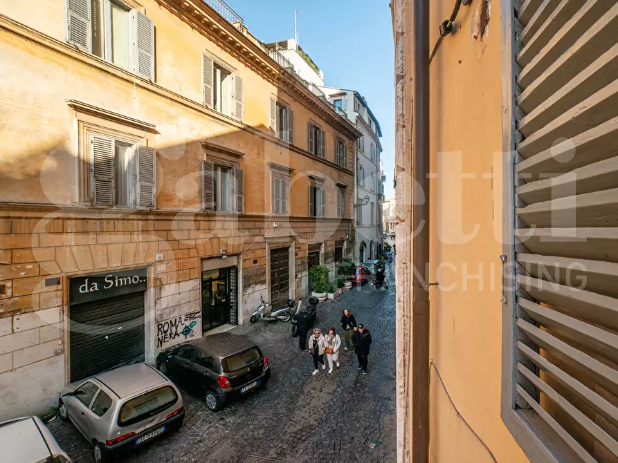 Immagine 32 di Appartamento in vendita  in Via di Parione, 17 a Roma