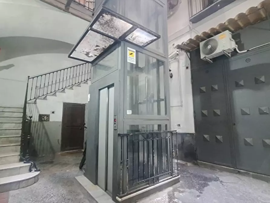 Immagine 4 di Appartamento in vendita  in Via Giuseppe Marotta a Napoli