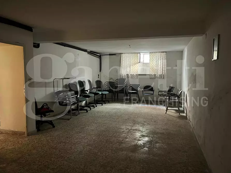 Immagine 22 di Palazzo in vendita  in Via CATULLO, 3 a Grottaglie