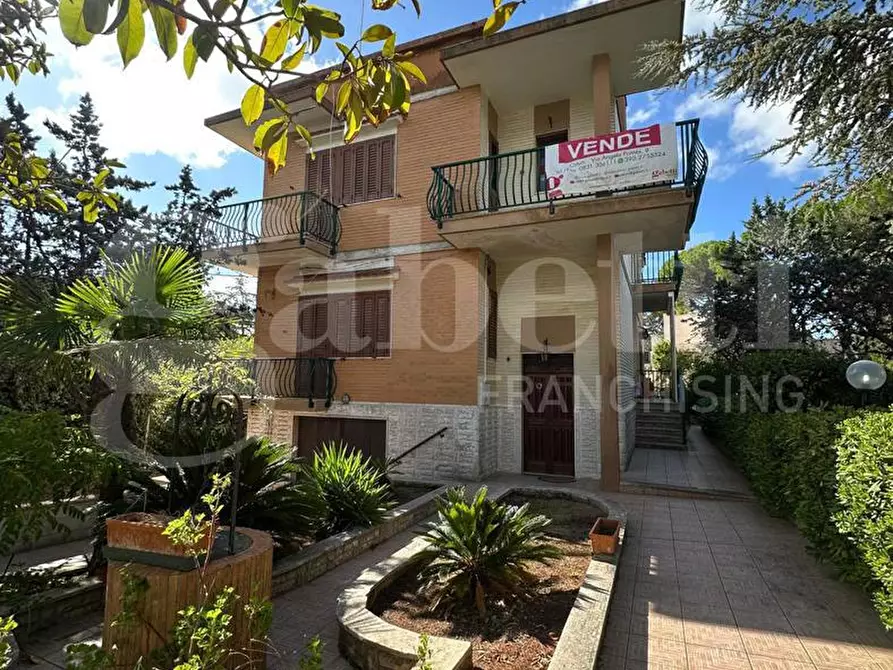 Immagine 34 di Appartamento in vendita  in Via Angelo Solari a Ostuni