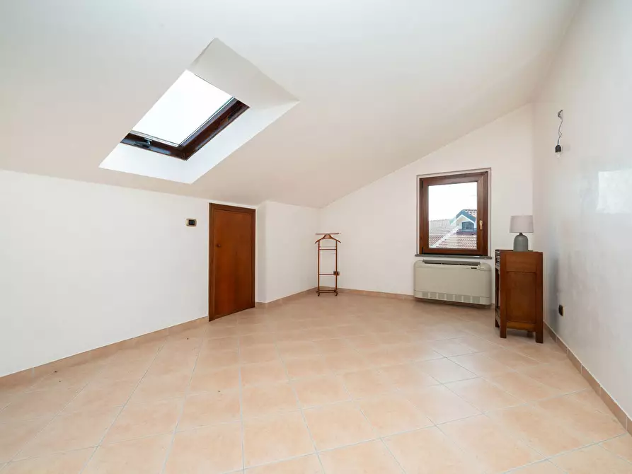 Immagine 31 di Villa in vendita  in Viale Veneto a Orbassano