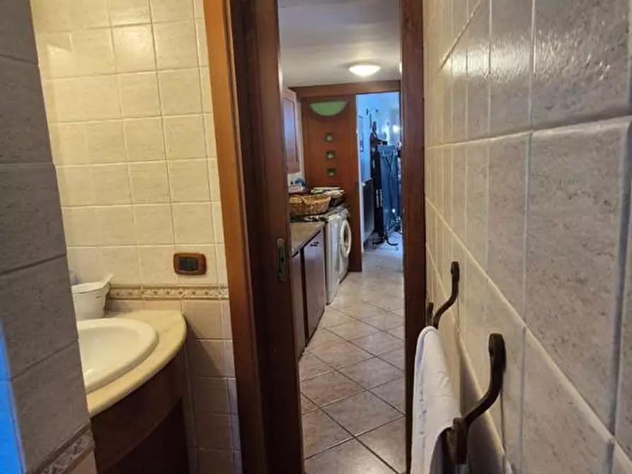 Immagine 25 di Casa indipendente in vendita  in Corso Umberto I, 193 a Torre Annunziata