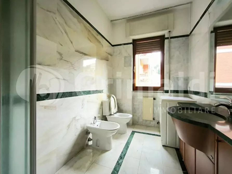 Immagine 26 di Appartamento in vendita  in Viale XX SETTEMBRE, 74 a Carrara