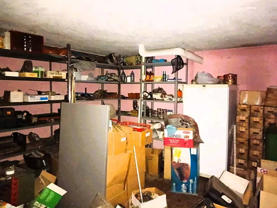 Immagine 15 di Villa in vendita  in Via roma, 83 a Castronno