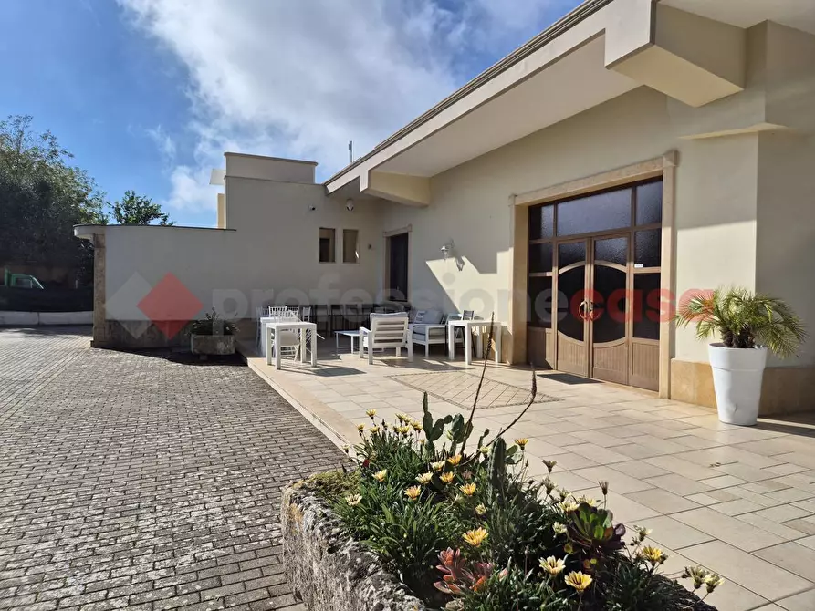 Immagine 1 di Bar / Ristorante in vendita  in Contrada MARTINA, SNC a Latiano