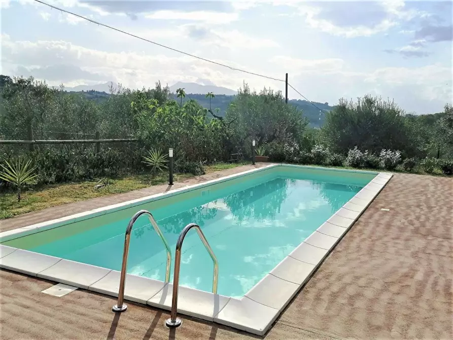 Immagine 1 di Villa in vendita  in Contrada Riomoro, 1 a Colonnella