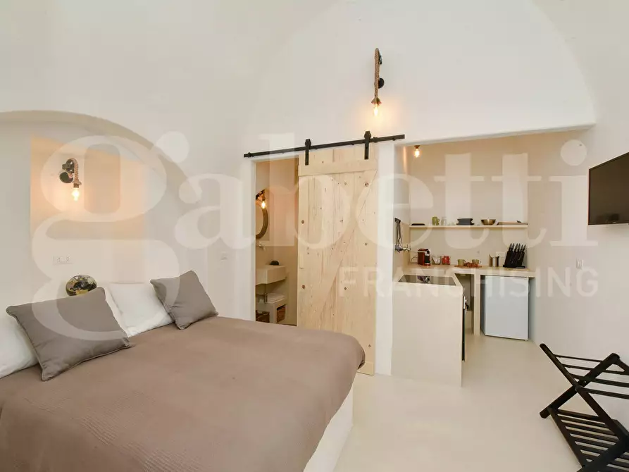 Immagine 17 di Casa indipendente in vendita  in Via GiosuÃ¨ Carducci, sn a Ostuni