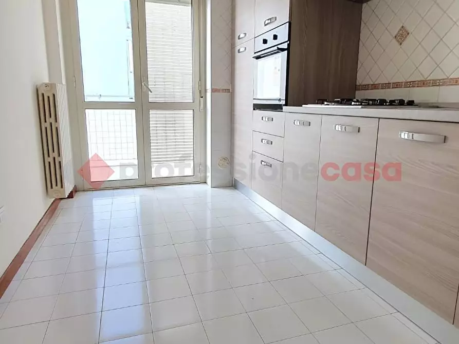 Immagine 13 di Appartamento in vendita  in Via ANGIULLI a Bari
