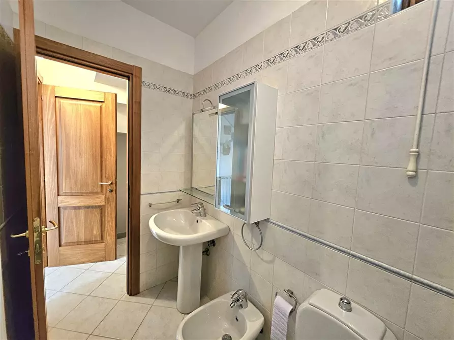 Immagine 7 di Villetta a schiera in vendita  in Via FIVIZZANO, 1 a Massa