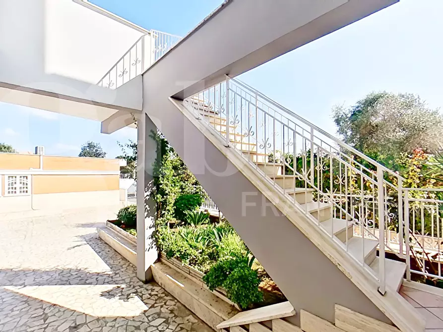 Immagine 5 di Villa in vendita  in Via dei cavalli marini VISTA MARE, 108 a Ardea