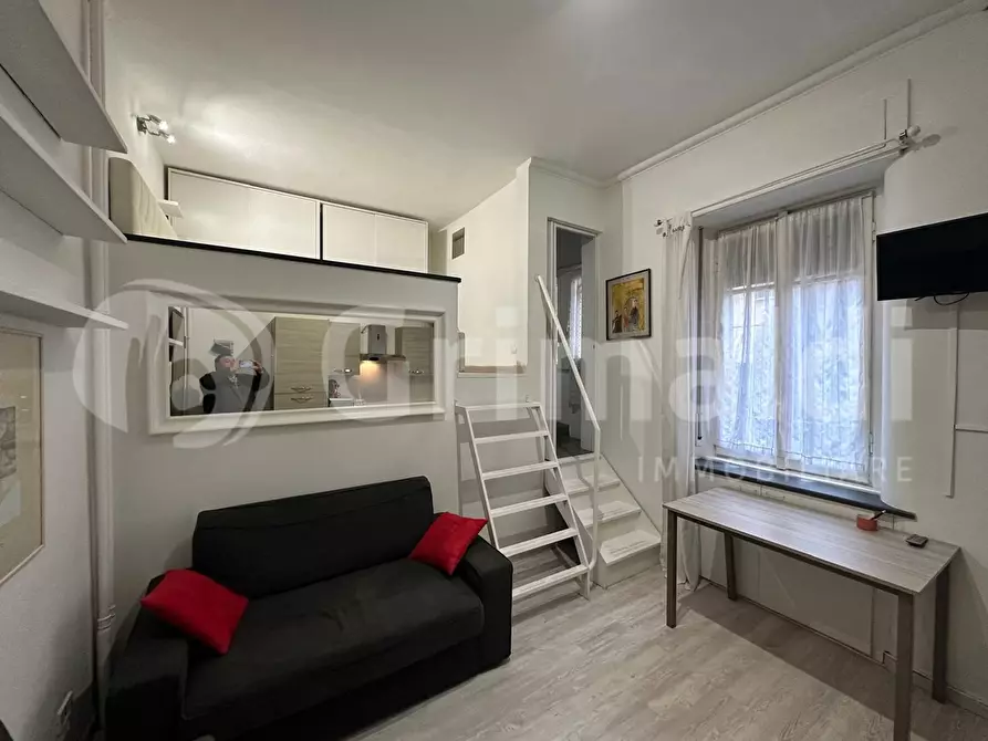 Immagine 1 di Appartamento in affitto  in Via Caccialepori, 13 a Milano