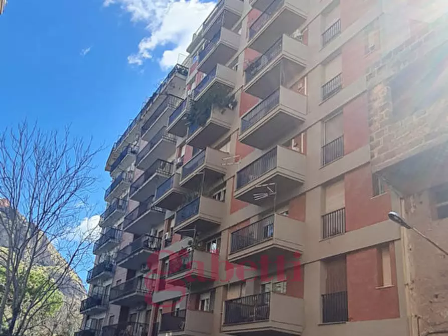 Immagine 1 di Appartamento in vendita  in Largo San Severino a Palermo