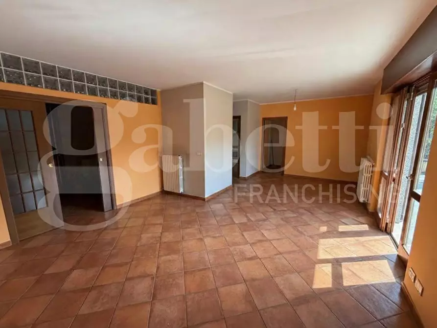 Immagine 3 di Villa in vendita  in Via Fratelli Cervi a Beinasco